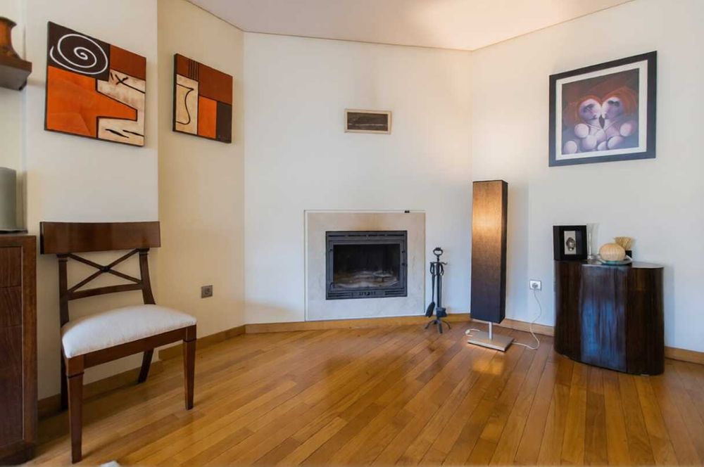 Aluga-se quarto em apartamento calmo e bem localizado em Braga.