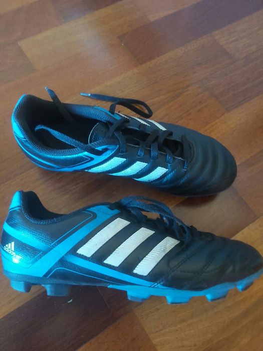 Chuteiras adidas 38