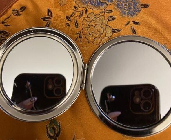 Зеркало косметическое