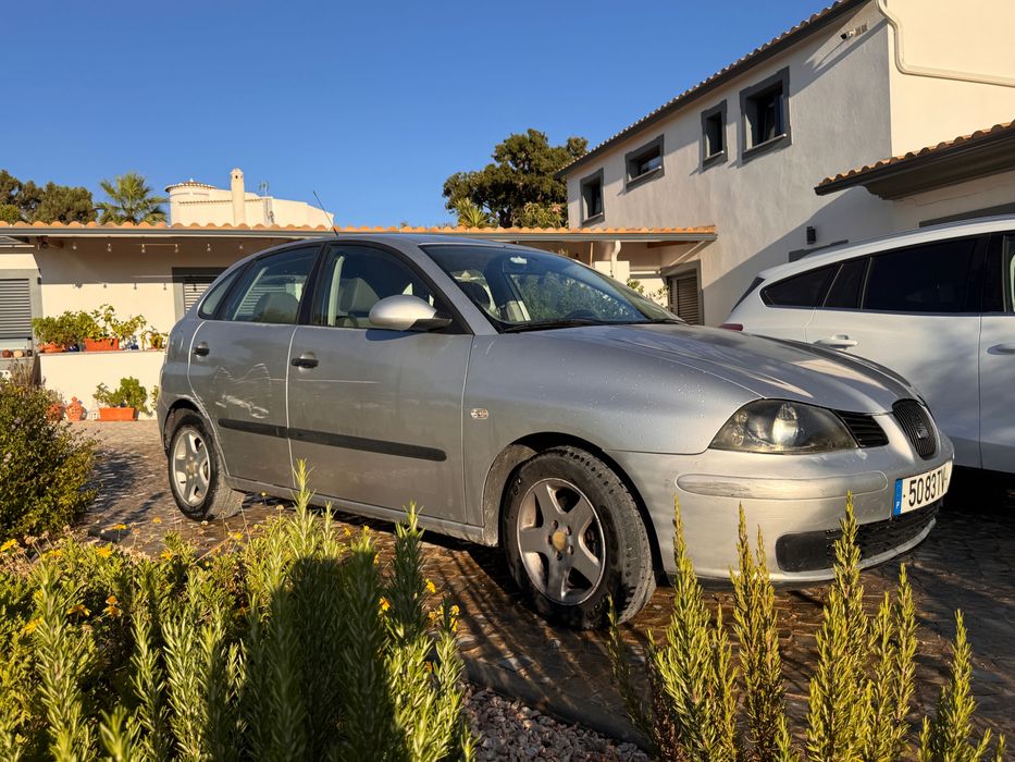 SEAT Ibiza 6L 1.2 Gasolina (2002) • IPO até 07/2027 • Económico e fiável