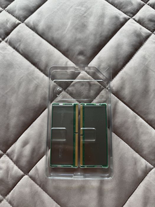 Память 8GB DDR5 Samsung