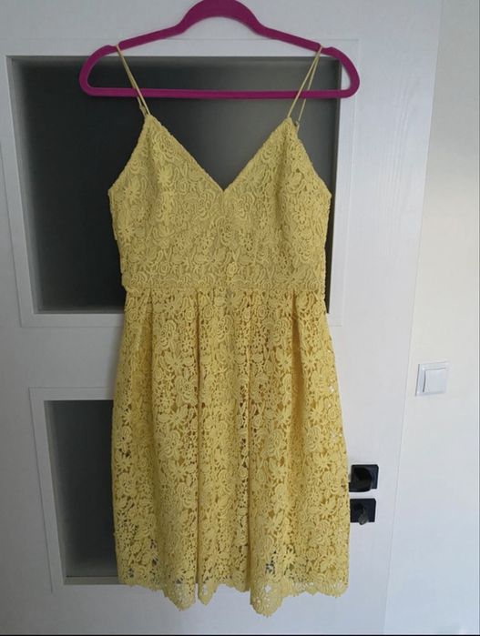 Koronkowa sukienka H&M