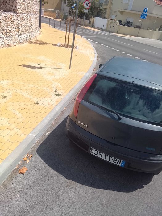 Vendo o Fiat Punto a gasolina 1.200