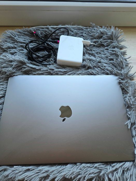 MacBook Pro 13 inch