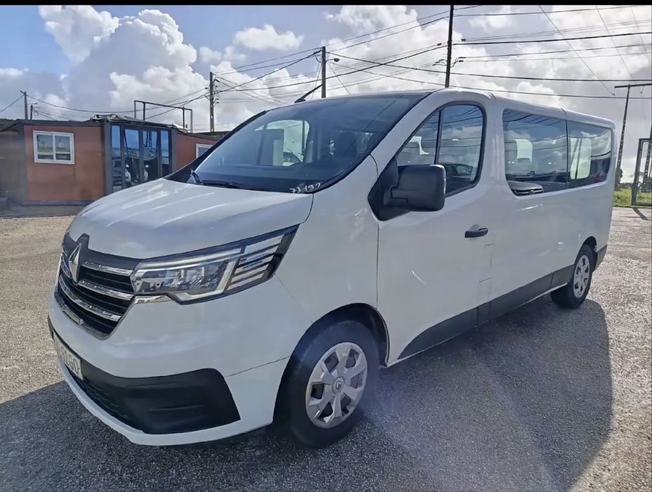 Renault trafic 2021 9 lugares