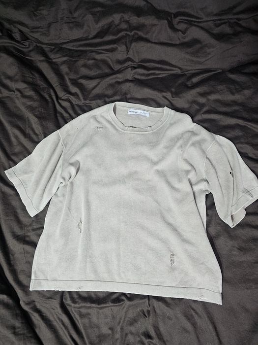 Męska koszulka z dziurami, Bershka, rozmiar L, beżowa
