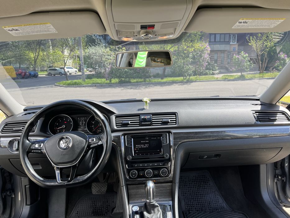 VW Passat SE 2018
