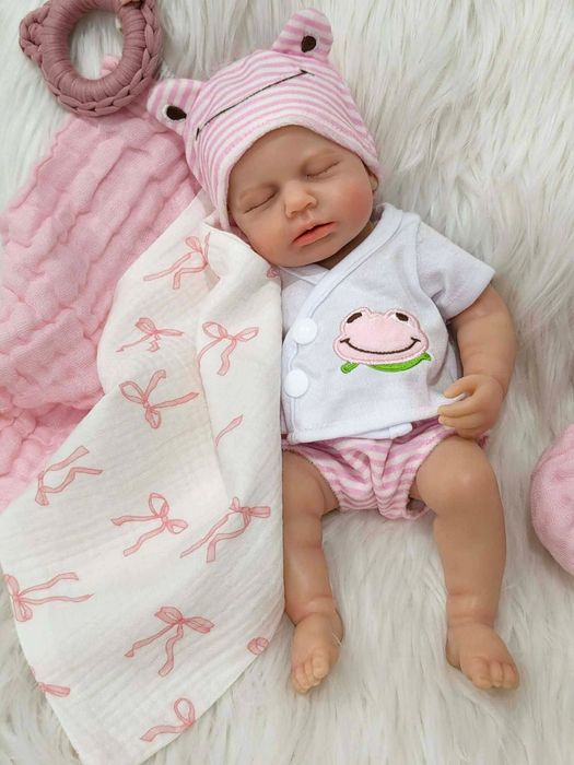 Lalka w typie reborn silikonowa z wyprawką prezent lala 30-33cm miękka