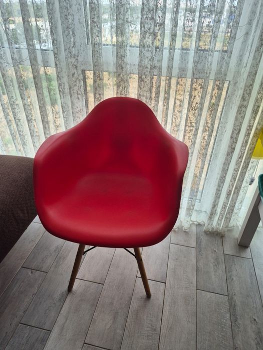 Продаєм супер зручні стільці