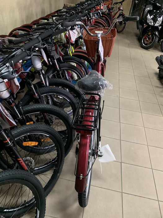 Велосипед   дамский с корзиной