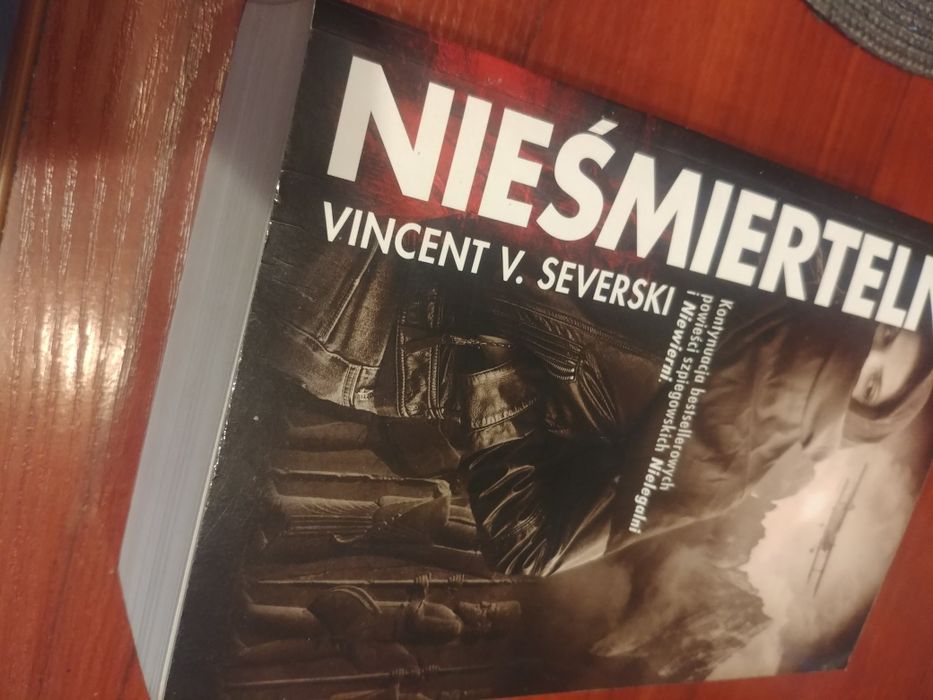 Książka pt."Nieśmiertelni"