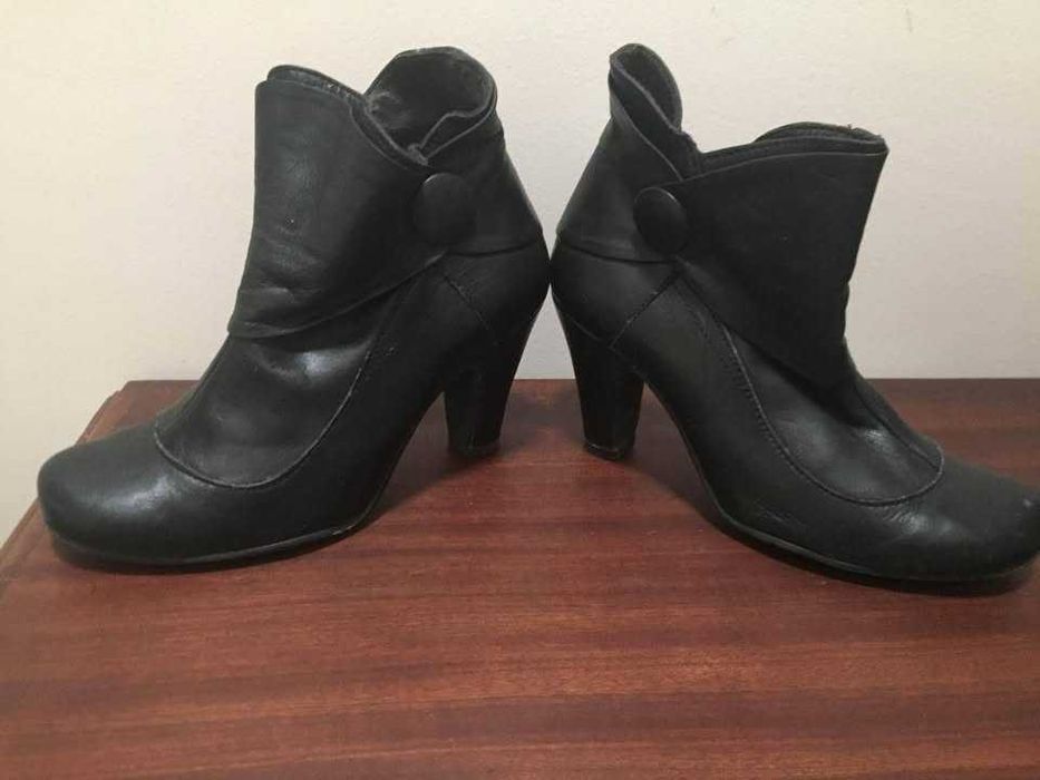 Botas Hush Puppies n 38, pouco uso