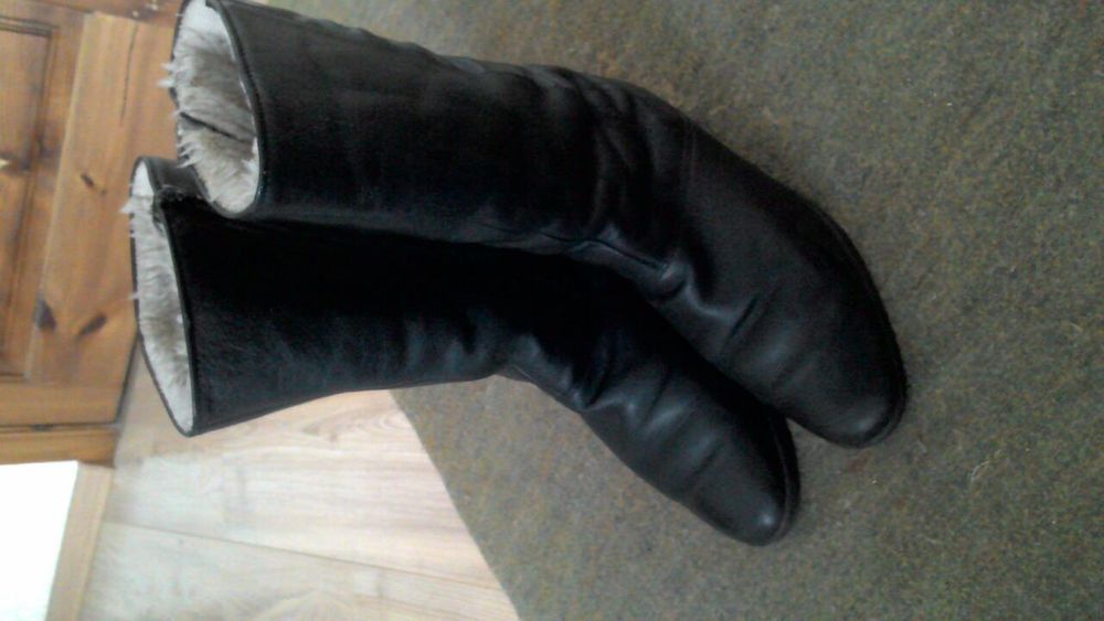 Зимние кожаные сапоги сапожки