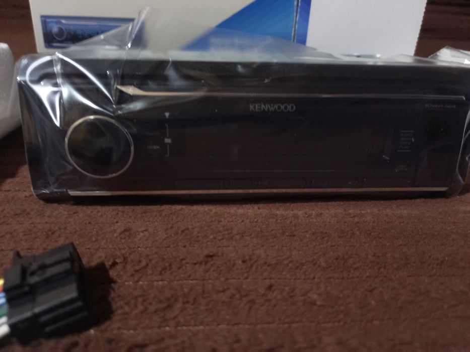 Автомагнітола Kenwood KMM - 124 (нова)