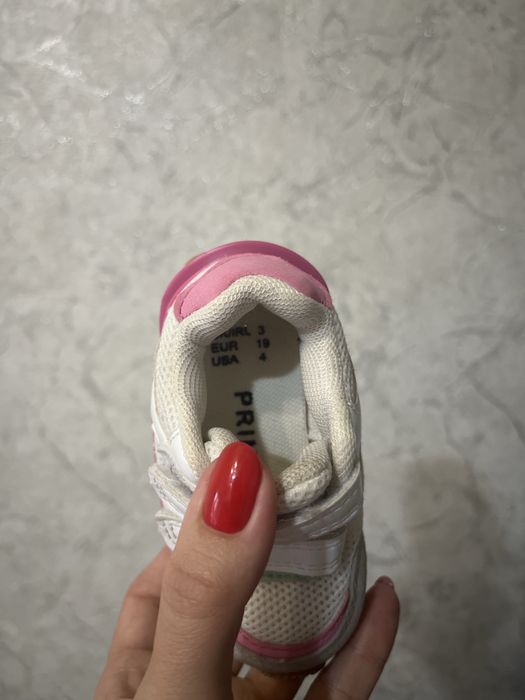 Кросівки для дівчинки нові primark 19 розмір