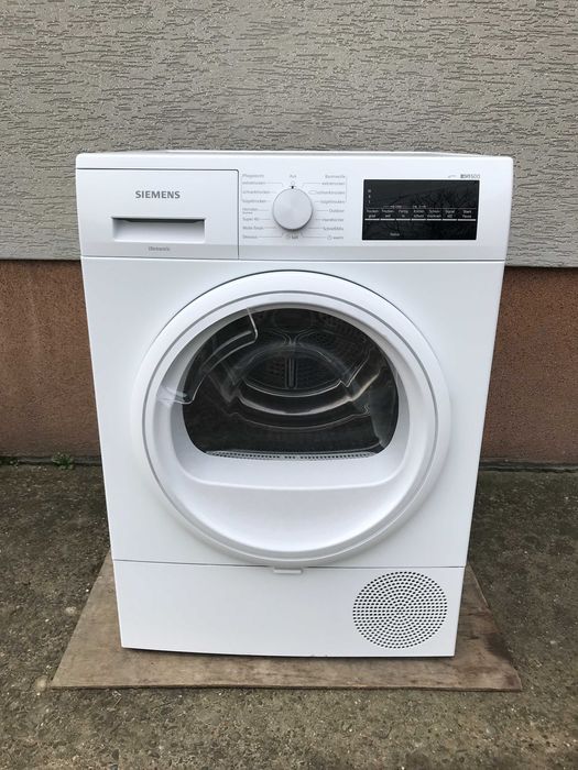 Suszarka Siemens IQ 500 - pompą ciepła - 8 kg. WT47R440