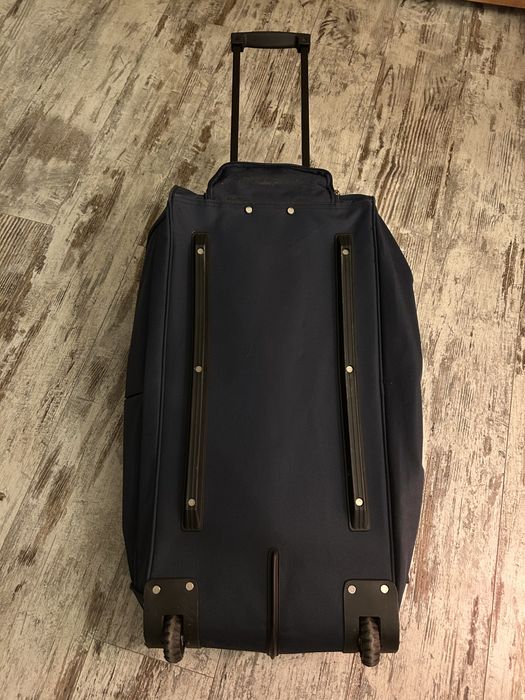 Дорожня сумка на колесах