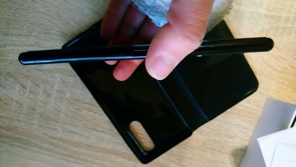 Sony Xperia 5     6/128 GB