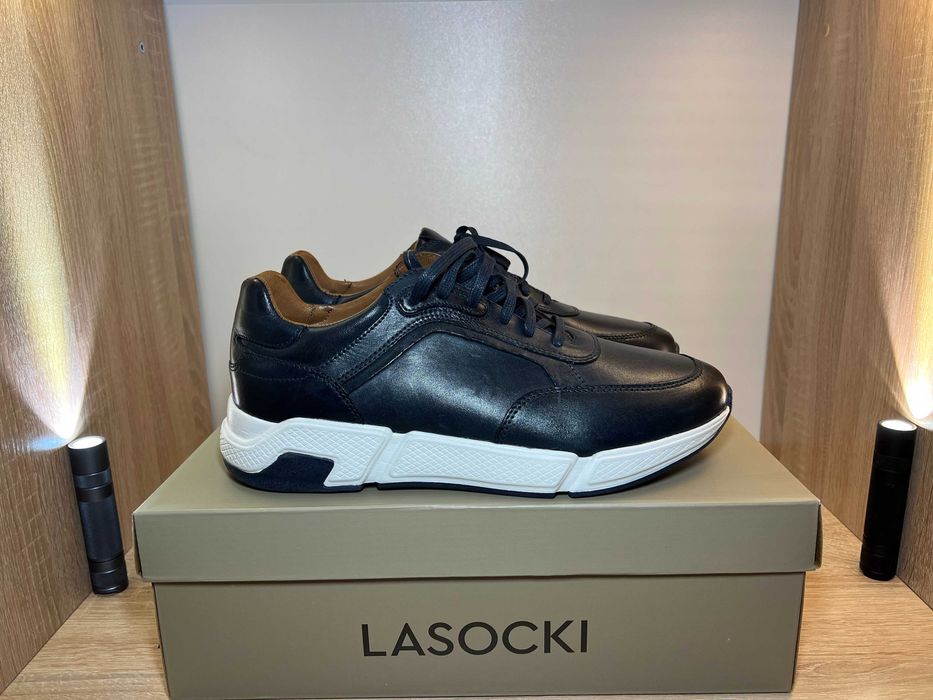 Кроссовки кожаные LASOCKI