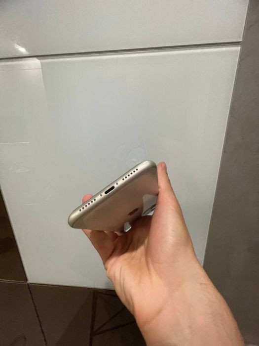 Iphone 11, 128 GB, Neverlock, 90% акб