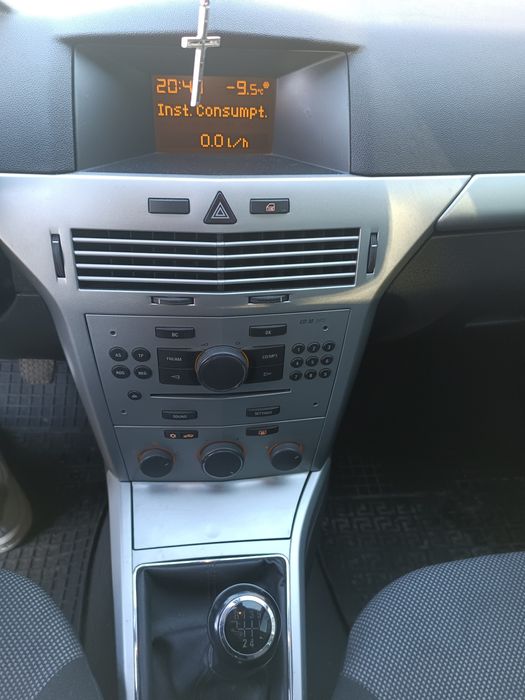 Продам Opel astra h