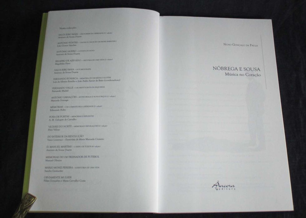Livro Nóbrega e Sousa Música no Coração