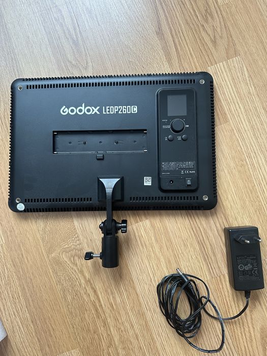 LED панель Godox LEDP260C