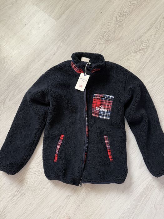 Весняно - осіння кофтинка, нова.