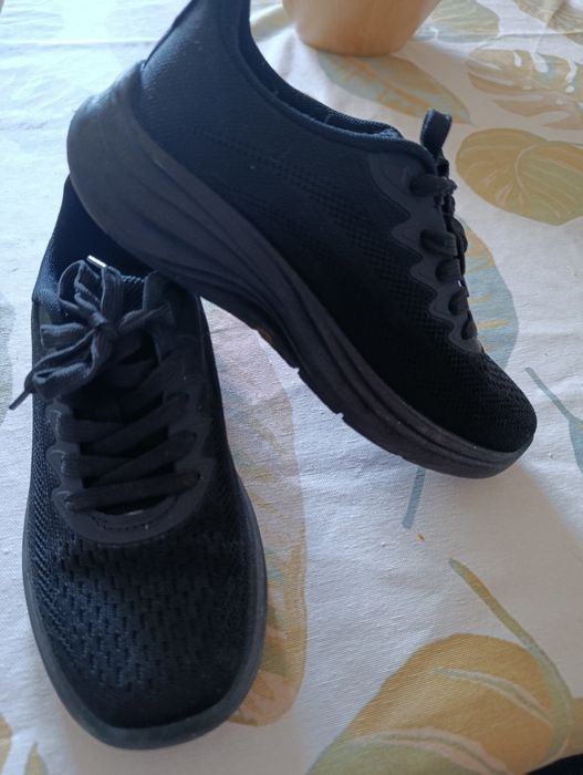 Tênis senhora preto , adidas unissex