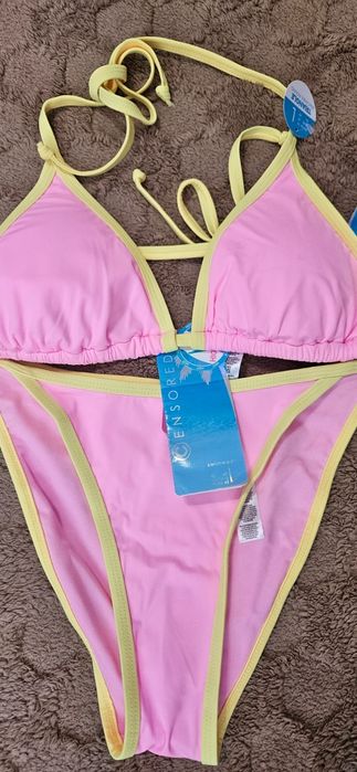 Новий рожевий купальник