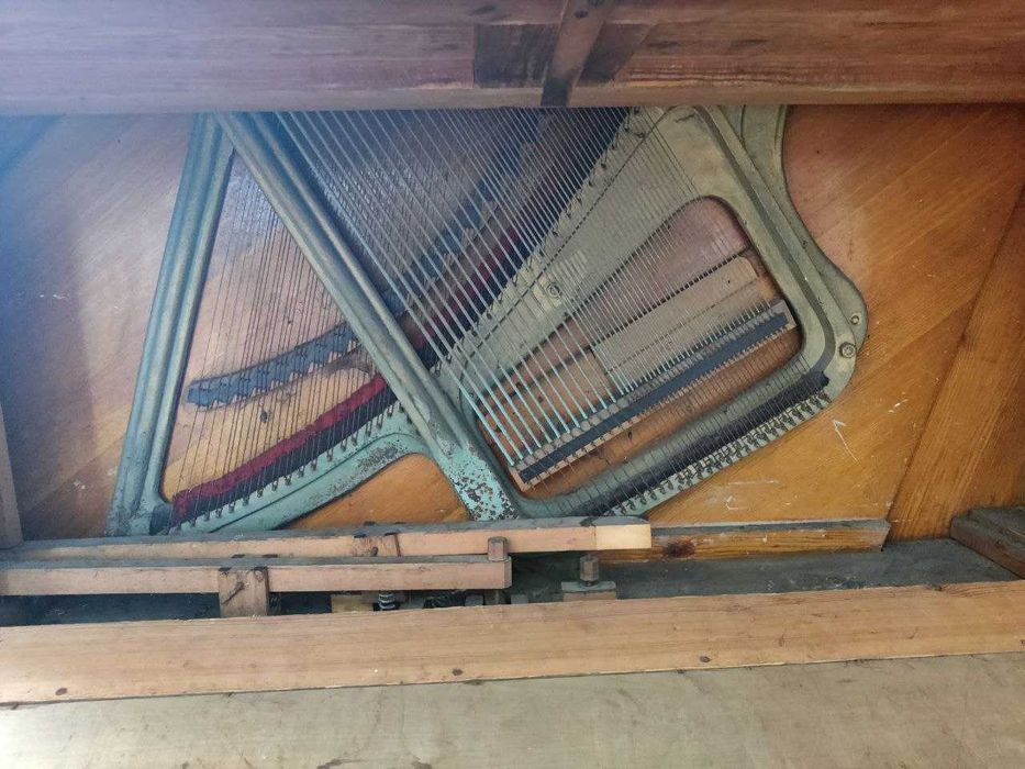 Антикварне німецьке піаніно Carl H. Hintze