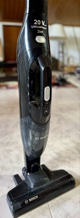 Aspirador Vertical BOSCH BCHF220B