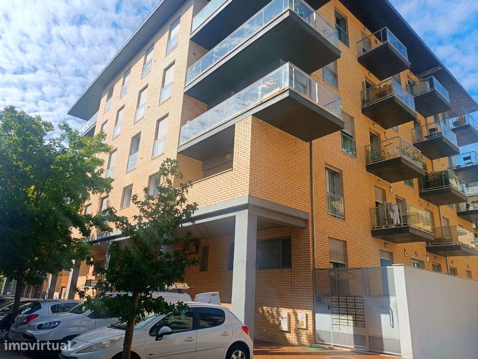 Apartamento T1 em Coimbra (Urb. Quinta da Portela)