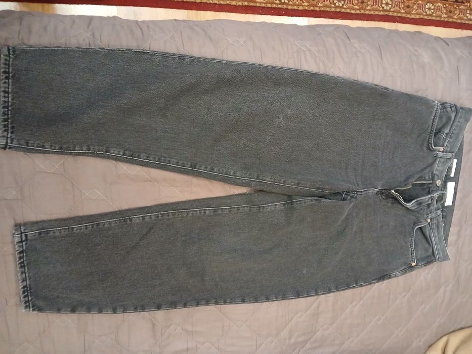 Жіночі джинси чорні