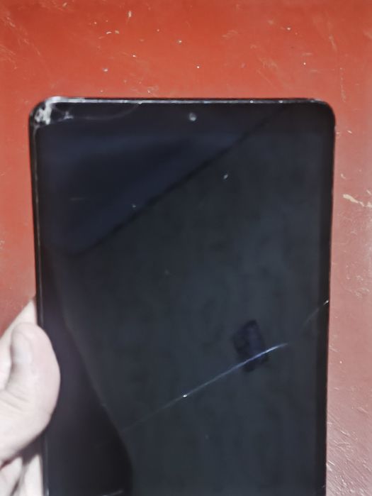 планшет mi pad 4 (3/32)шустро работает