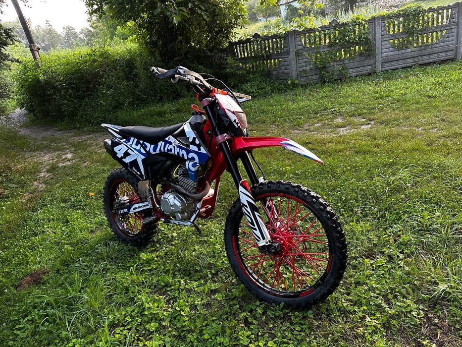 Продам мотоцикл Кові Старт 250