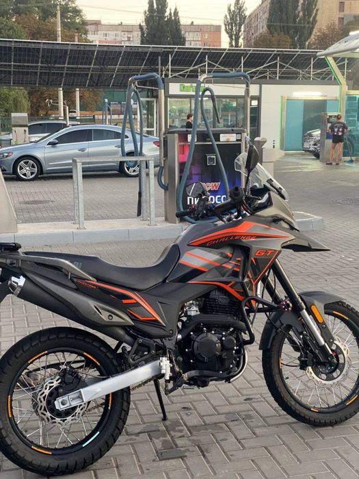 Продам  или обмен на машину  Мото: Mustang Challenger  GT250