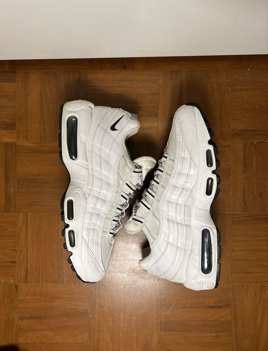 AIR MAX95  brancas e pretas