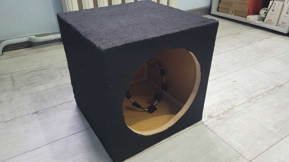 Корпус для Сабвуфера 12 дюймов типа (заакрытый ящик)