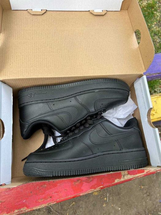 Чоловічі Nike Air Force 1 Low Black натуральна шкіра