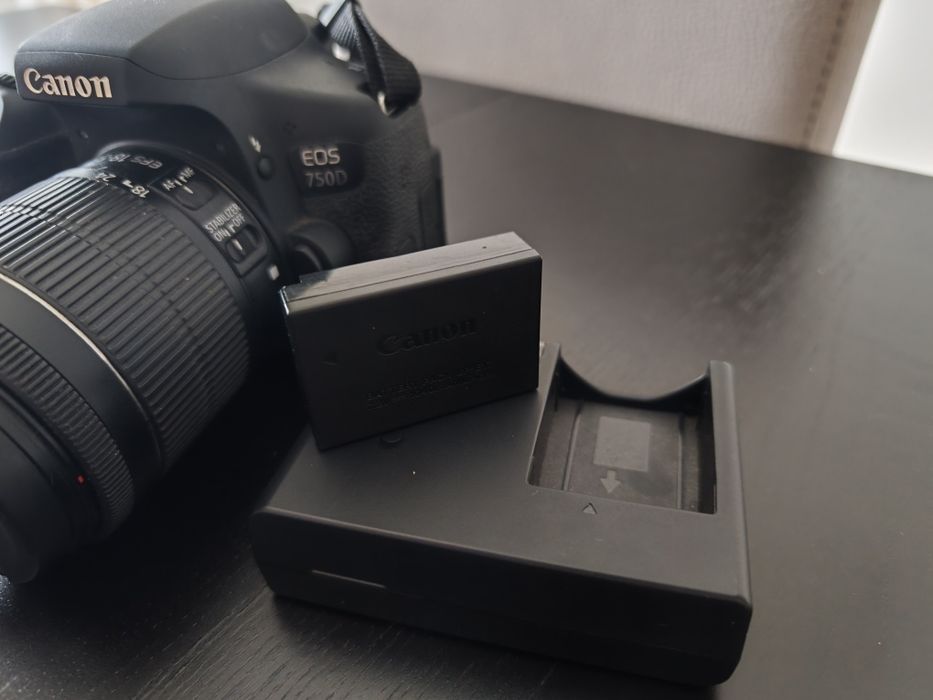 Canon EOS 750D Kit Completo
