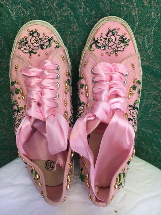 Кеды женские с рисунком и бисером
