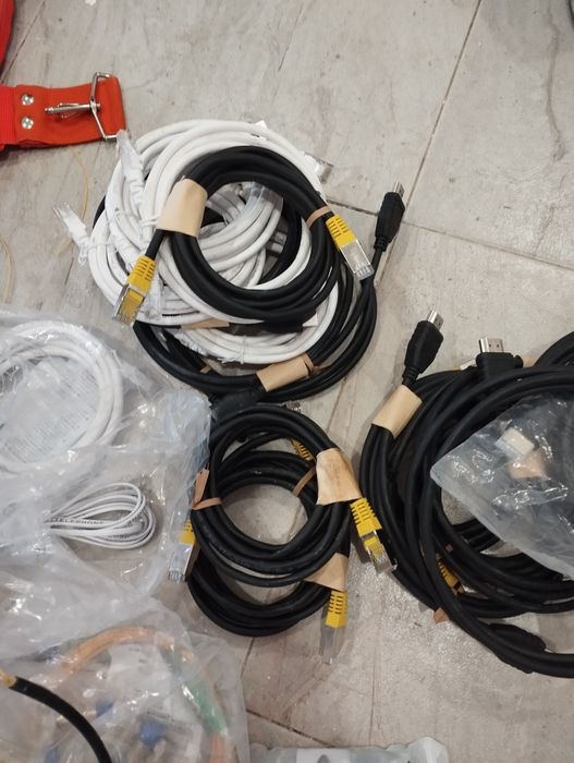 Vendo conjunto material fibra / informática novo