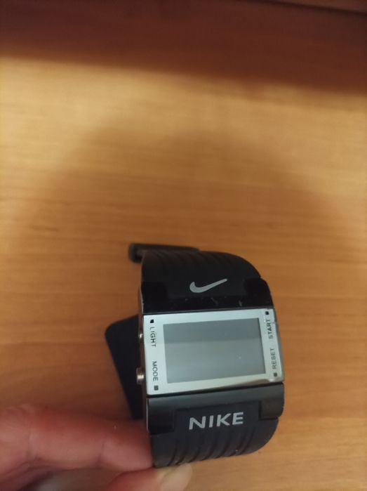 Часы кварцевые без батареек