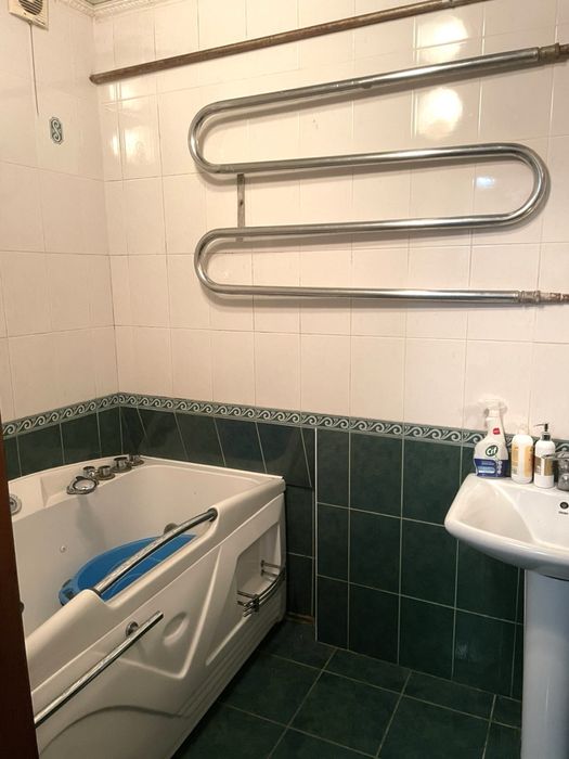 Продам 2-х этажный дом. Херсонское шоссе , ул.5-я Линия . 171 кв.м