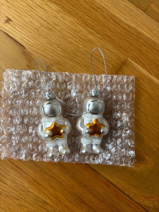 ялинкові прикраси космонавти