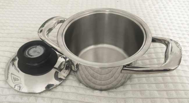 AMC Garnek 2,0L - 16cm Seria Premium  z Pokrywką - indukcja - Używany