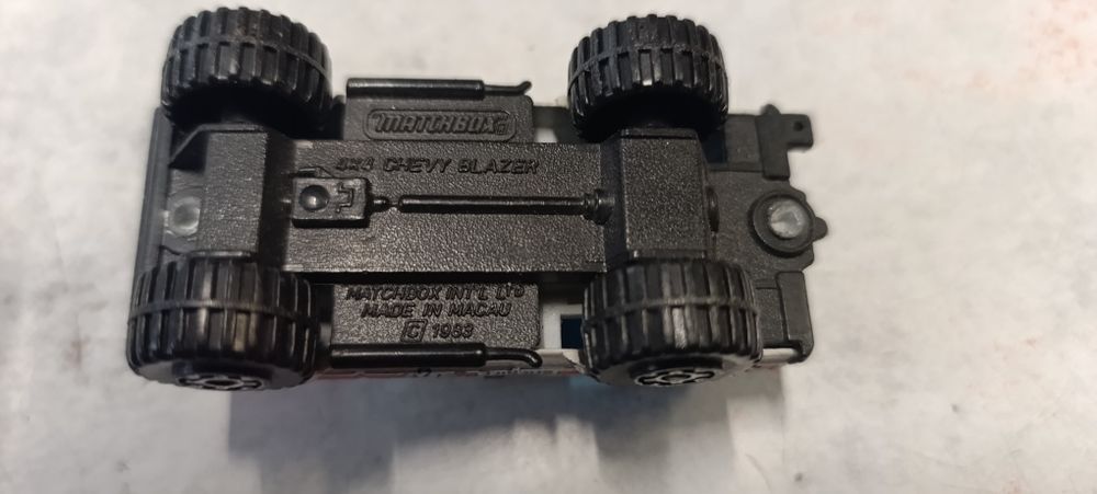 Matchbox 4X4 Chevy Blazer Sheriff Loose.  1983 rok.