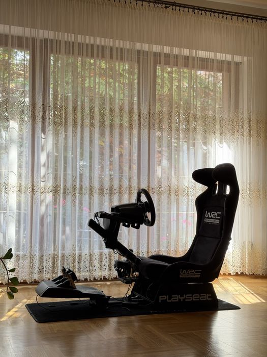Playseat WRC Z kierownicą logitech g29 (zestaw do grania)