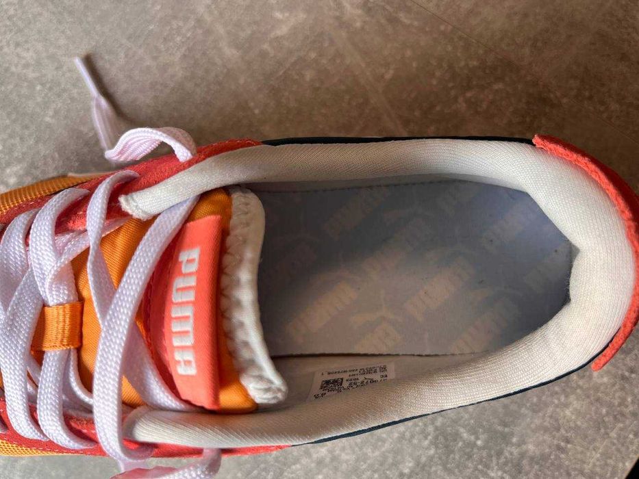 Оригінальні жіночі кросівки для бігу puma cruise rider silk road